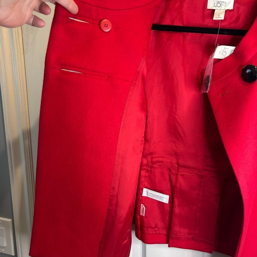 đLOFT NWT Red Pea Coat with Double Breasted Style and Prominent Collar - Picture 7 of 16